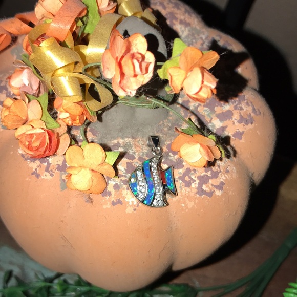 🐠Sterling Silver Fish Charm🐠 - Picture 3 of 5